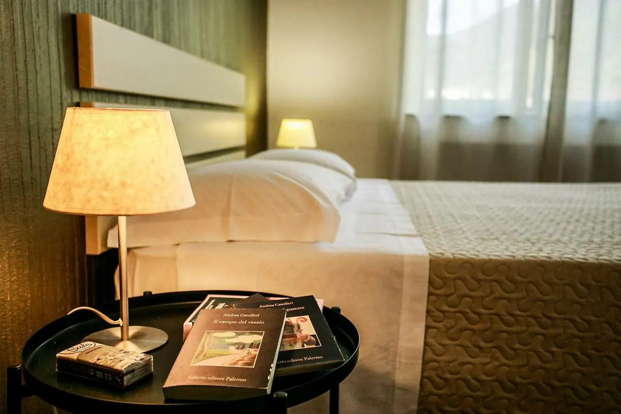 B&B Scirocco House Oliveri Italia