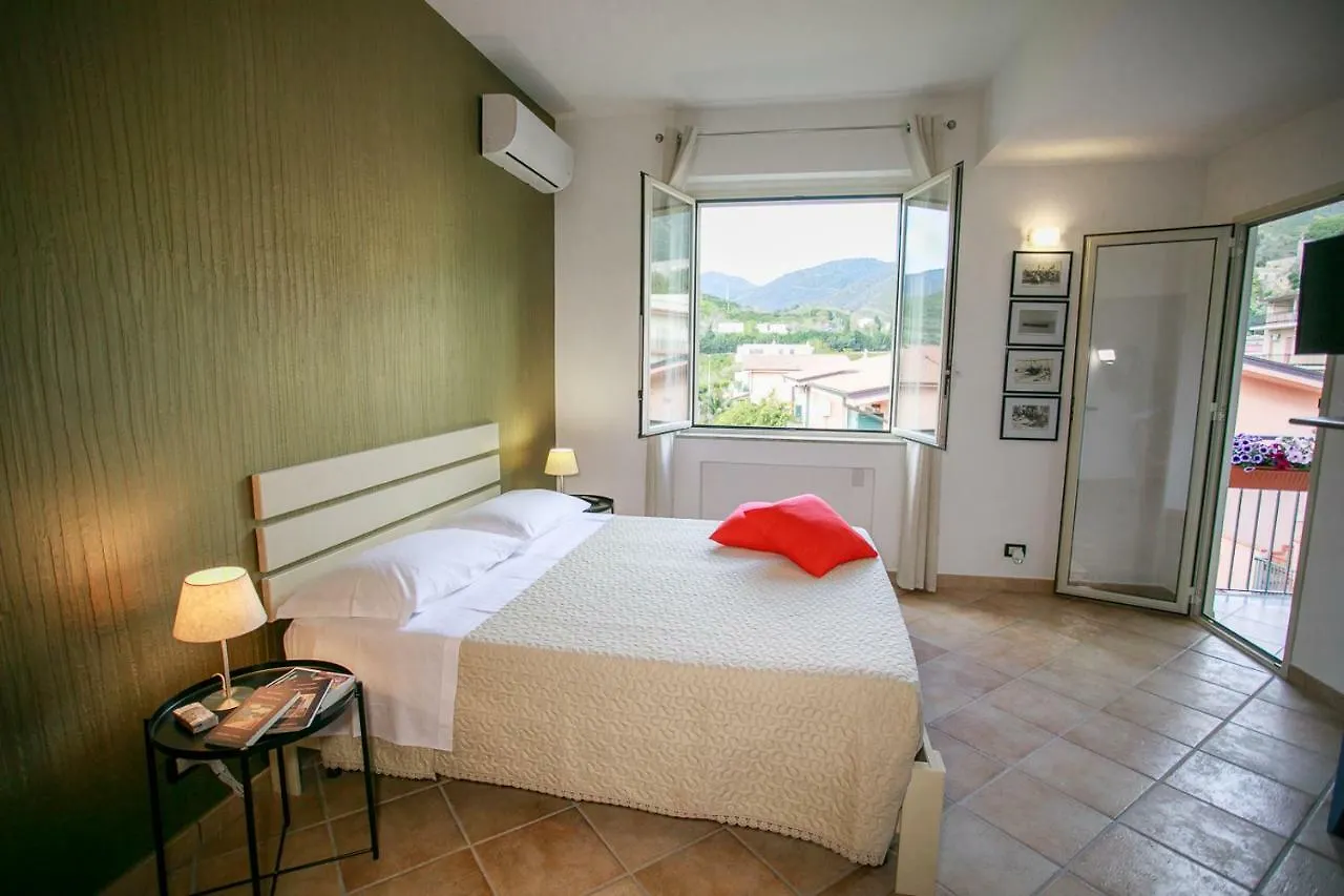 B&B Scirocco House Oliveri 0*,  Itálie